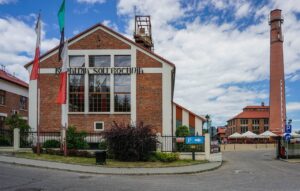 Kopalnia Soli Bochnia widoczna z autostrady A4